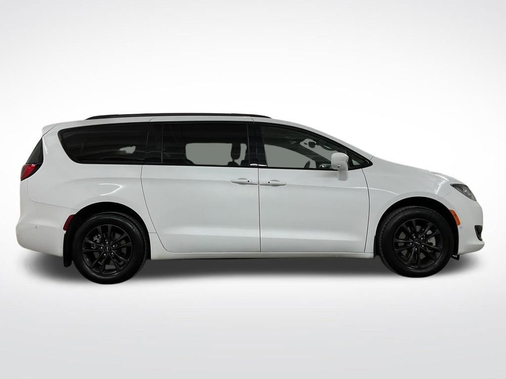 Used 2020 Chrysler Pacifica Touring-L w/ Advanced Safetytec Group AWD/4WD image 29