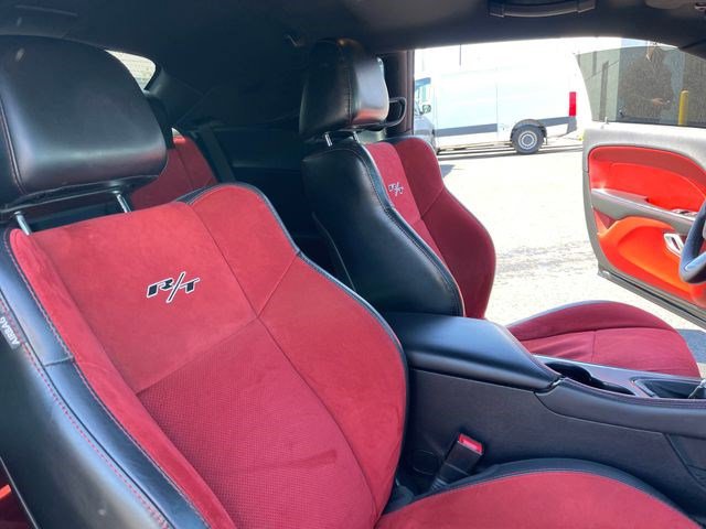 Used 2016 Dodge Challenger R/T Scat Pack w/ Leather Interior Group RWD image 14