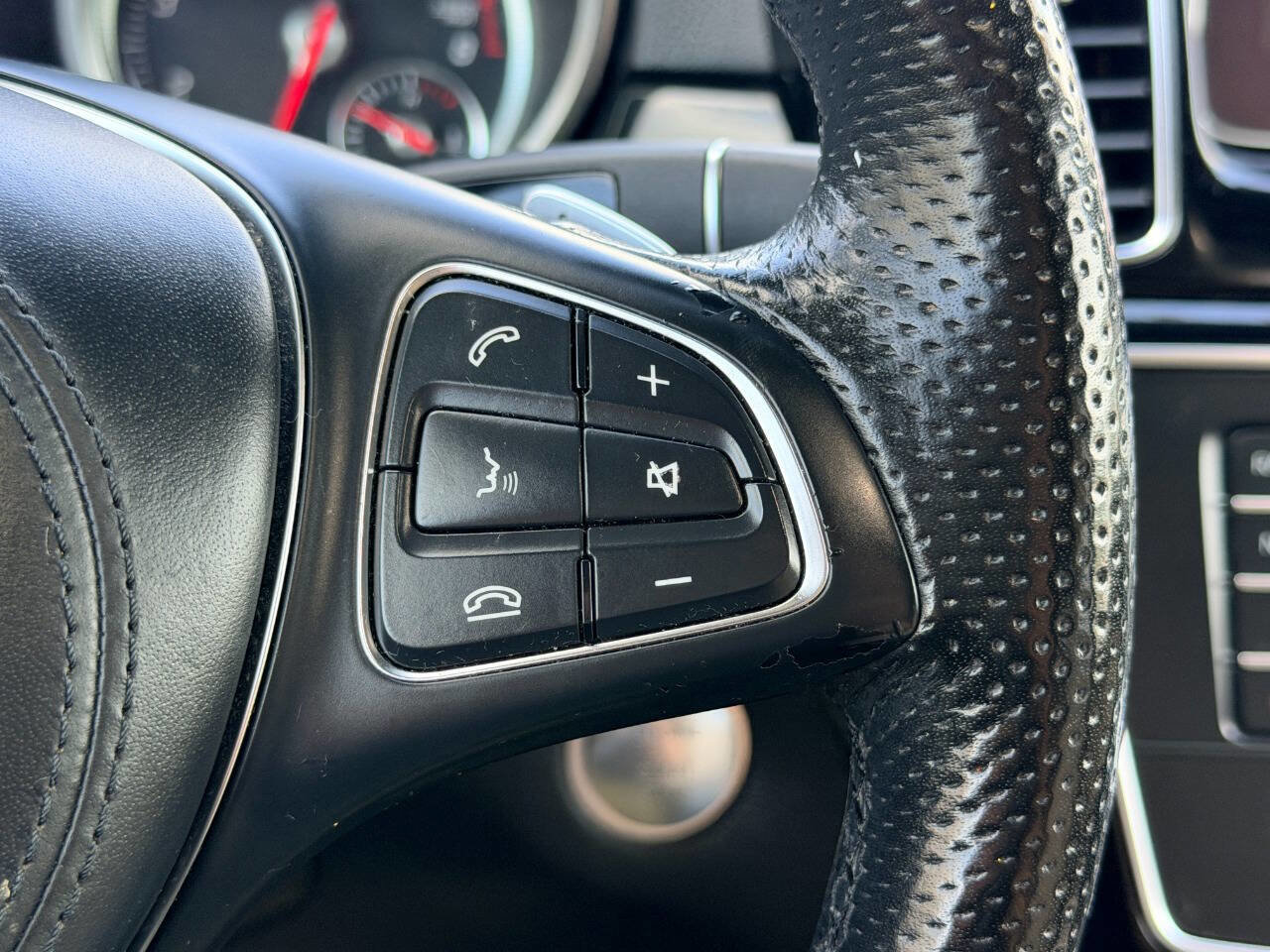 Used 2017 Mercedes-Benz GLS 450 4MATIC image 52