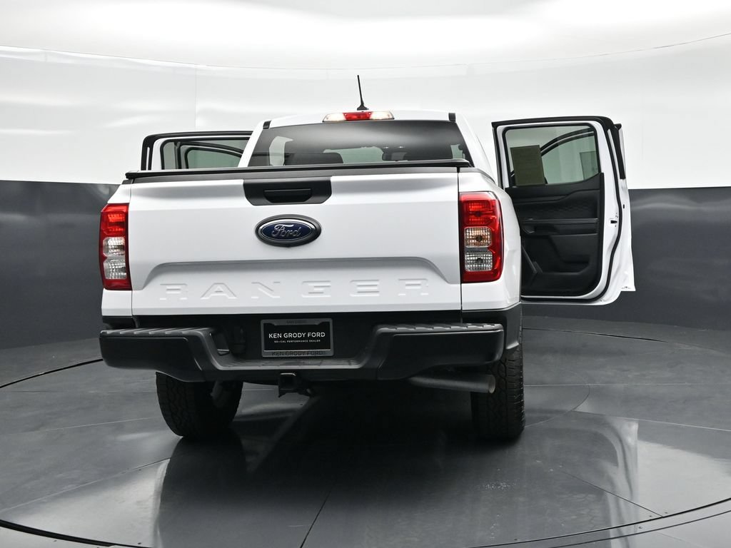 Certified 2025 Ford Ranger XL w/ Trailer Tow Package RWD image 30
