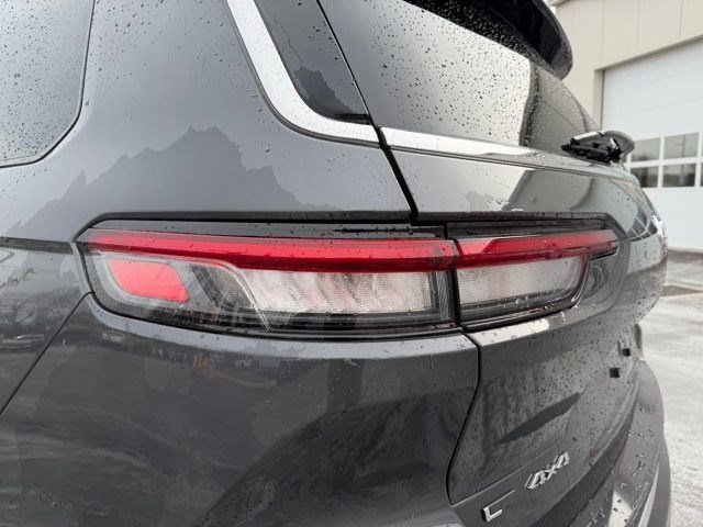 Used 2022 Jeep Grand Cherokee L Limited image 14