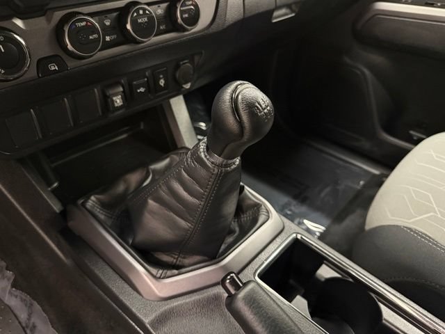Certified 2023 Toyota Tacoma TRD Off-Road AWD/4WD image 17