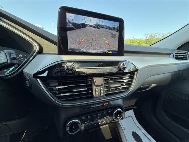 Certified 2022 Ford Escape SEL AWD/4WD image 32
