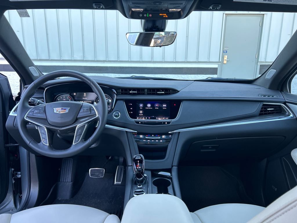 New 2025 Cadillac XT5 Sportv w/ Technology Package image 31