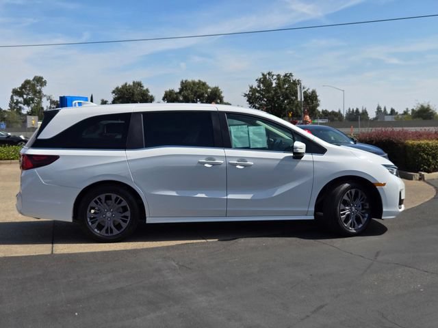 Certified 2026 Honda Odyssey Touring image 3