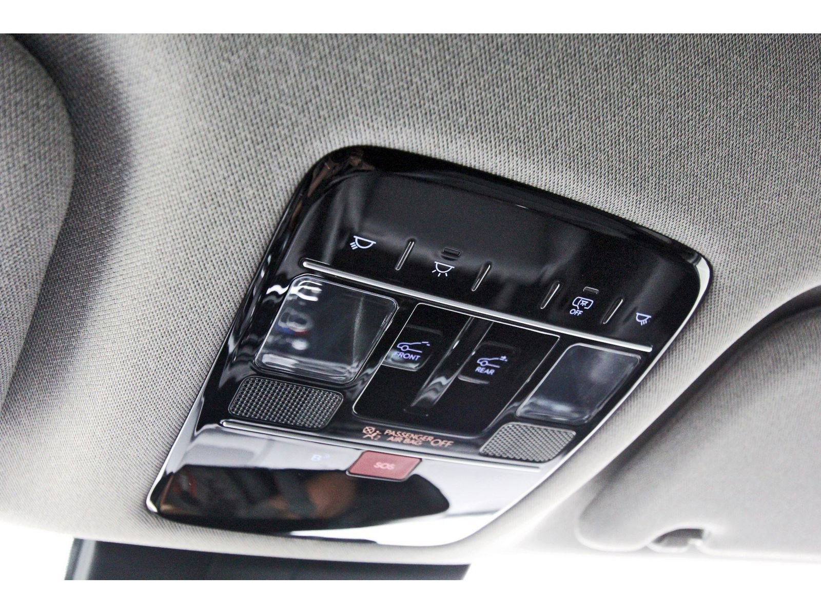 Used 2025 Hyundai Santa Fe Limited image 24