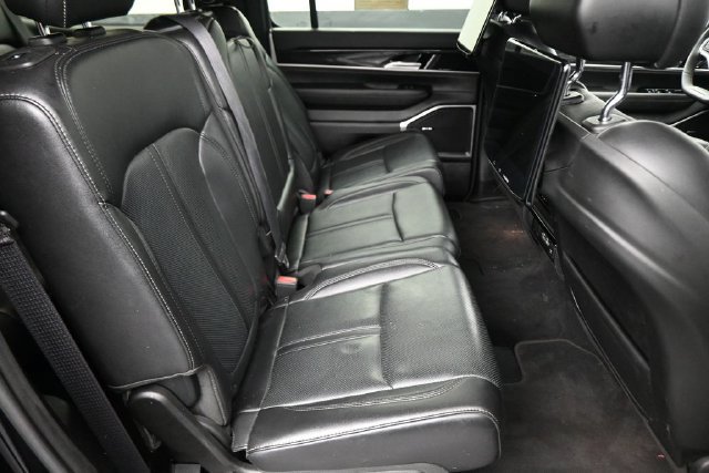 Used 2023 Jeep Wagoneer 4WD w/ Rear Seat Video Group 1 image 23