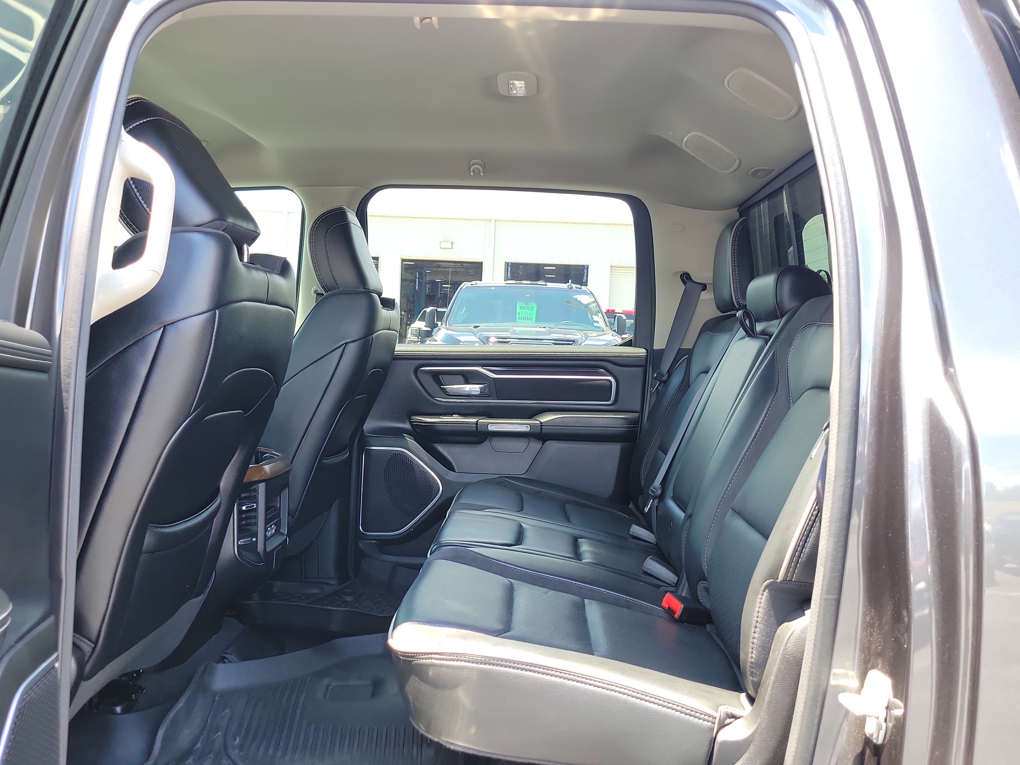 Used 2022 RAM 1500 Laramie AWD/4WD image 13
