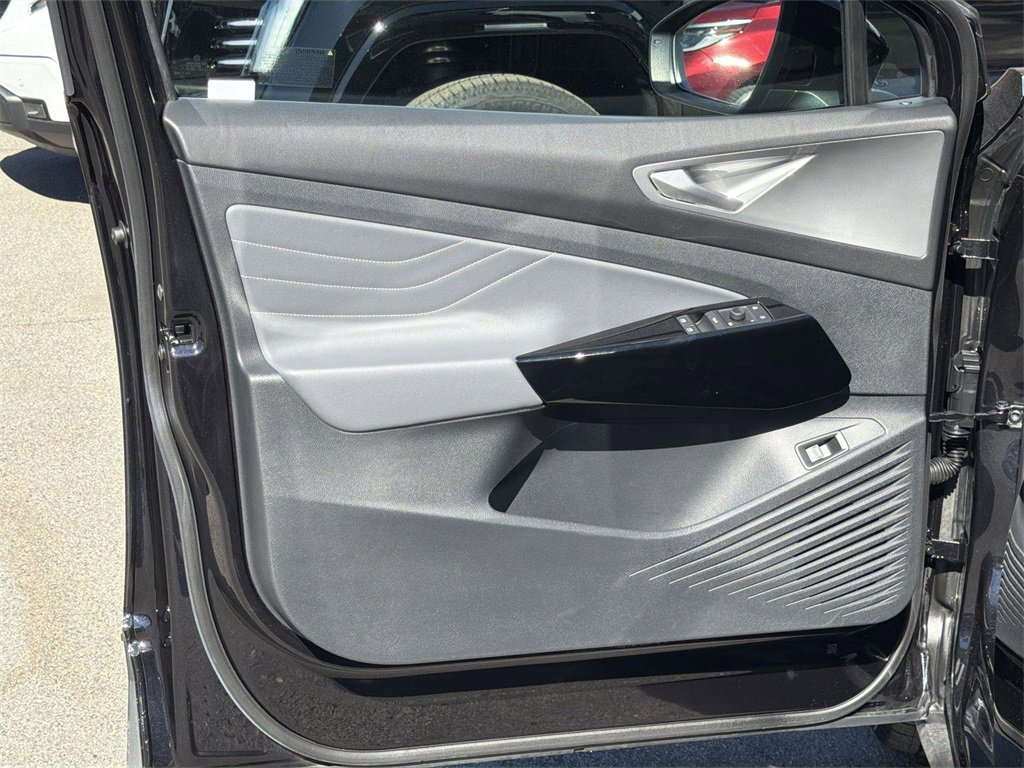 Used 2023 Volkswagen ID.4 Pro S image 18