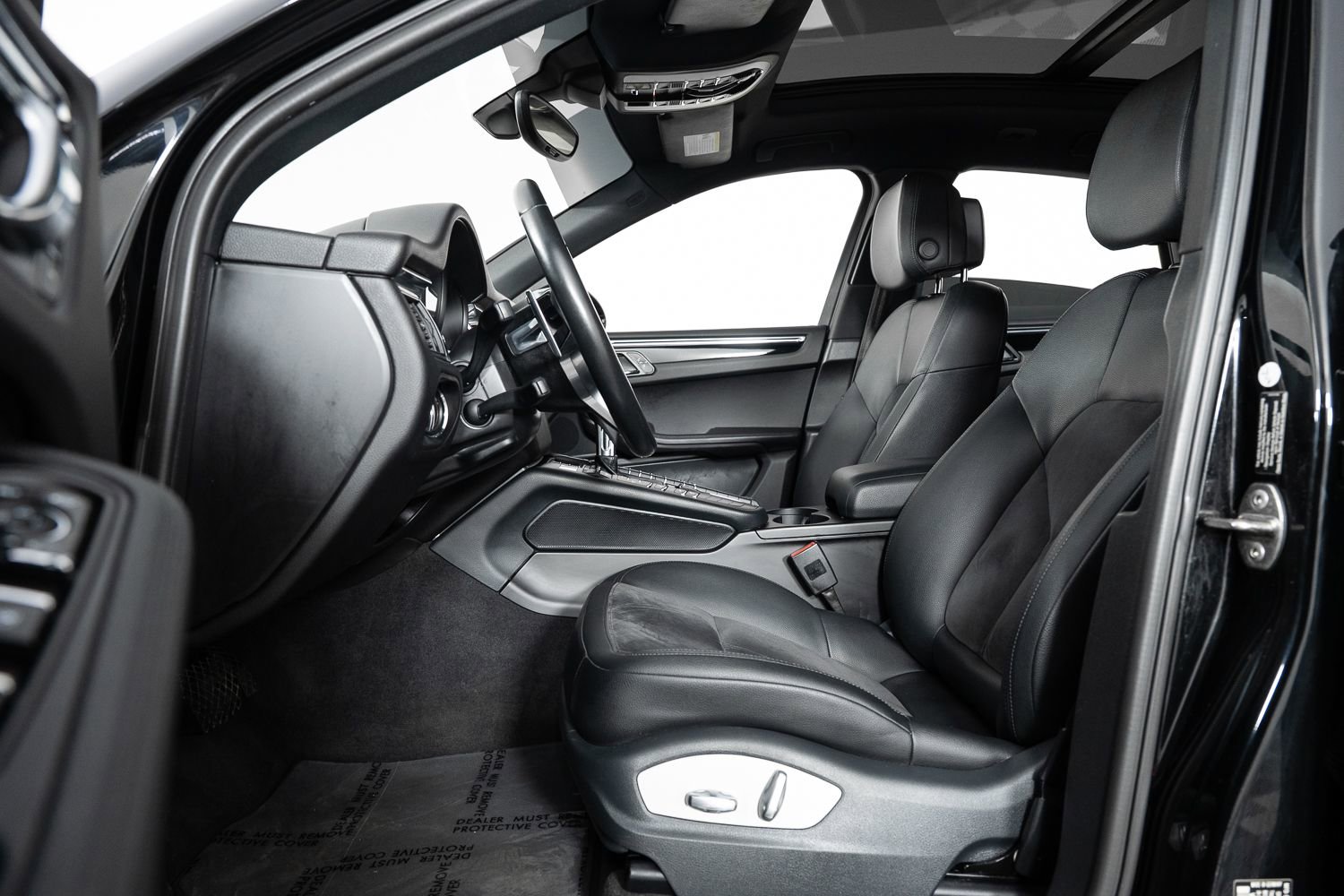 Used 2016 Porsche Macan S image 14