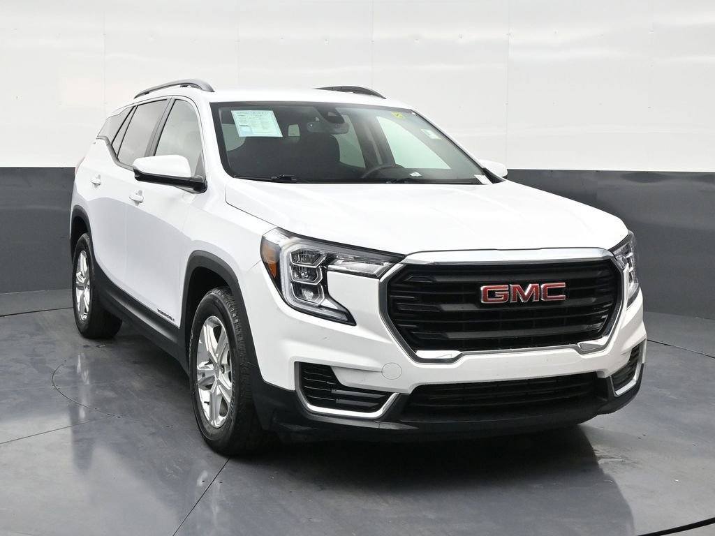 Used 2023 GMC Terrain SLE w/ Driver Convenience Package image 7