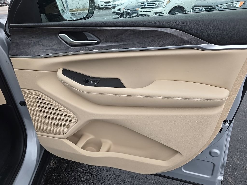 Used 2024 Jeep Grand Cherokee Limited AWD/4WD image 57