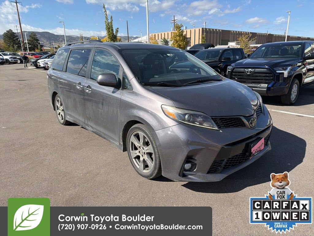 Used 2018 Toyota Sienna SE