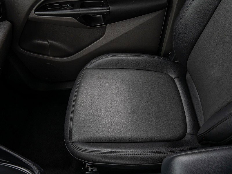 Used 2022 Ford Transit Connect XL image 28