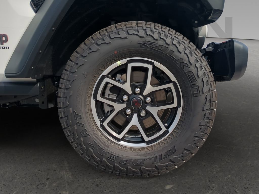 New 2025 Jeep Gladiator Rubicon image 23