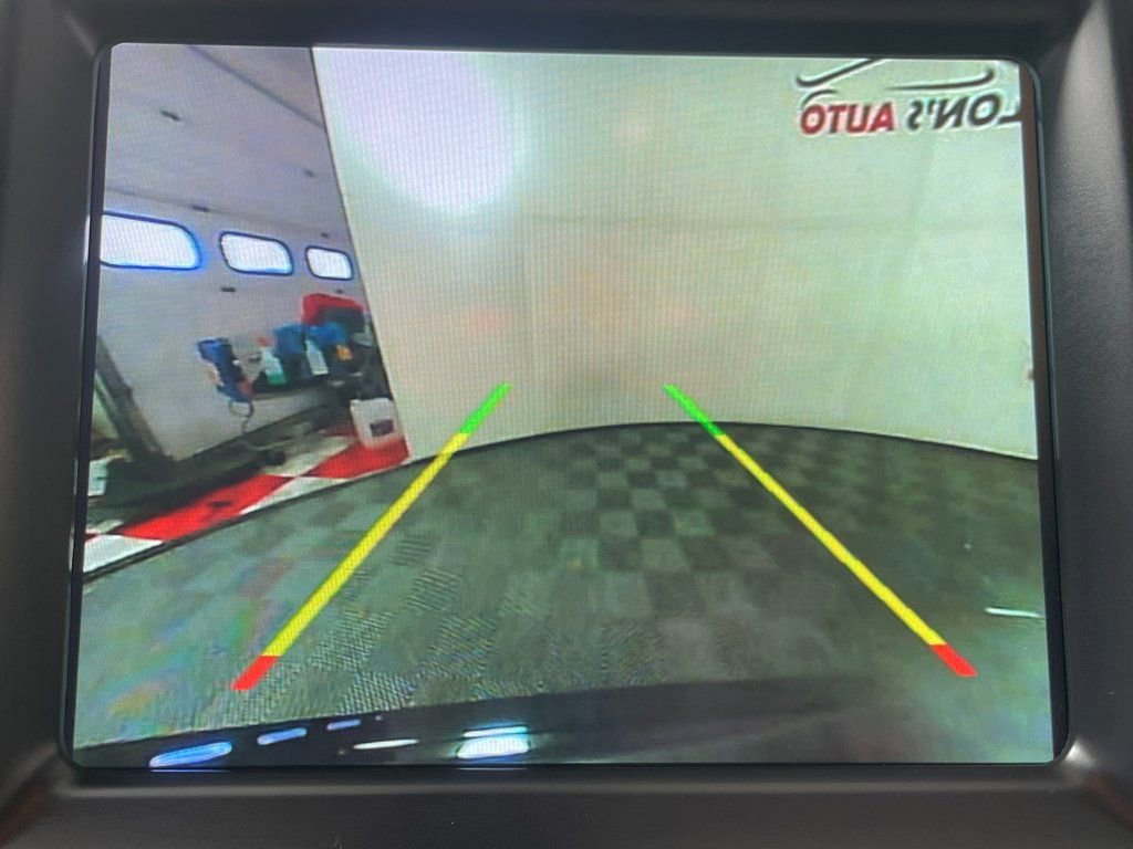 Used 2023 Chrysler 300 S image 22