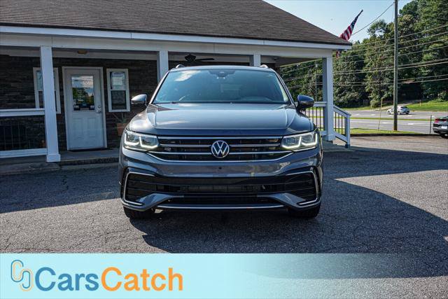 Used 2022 Volkswagen Tiguan SEL R-Line AWD/4WD image 11