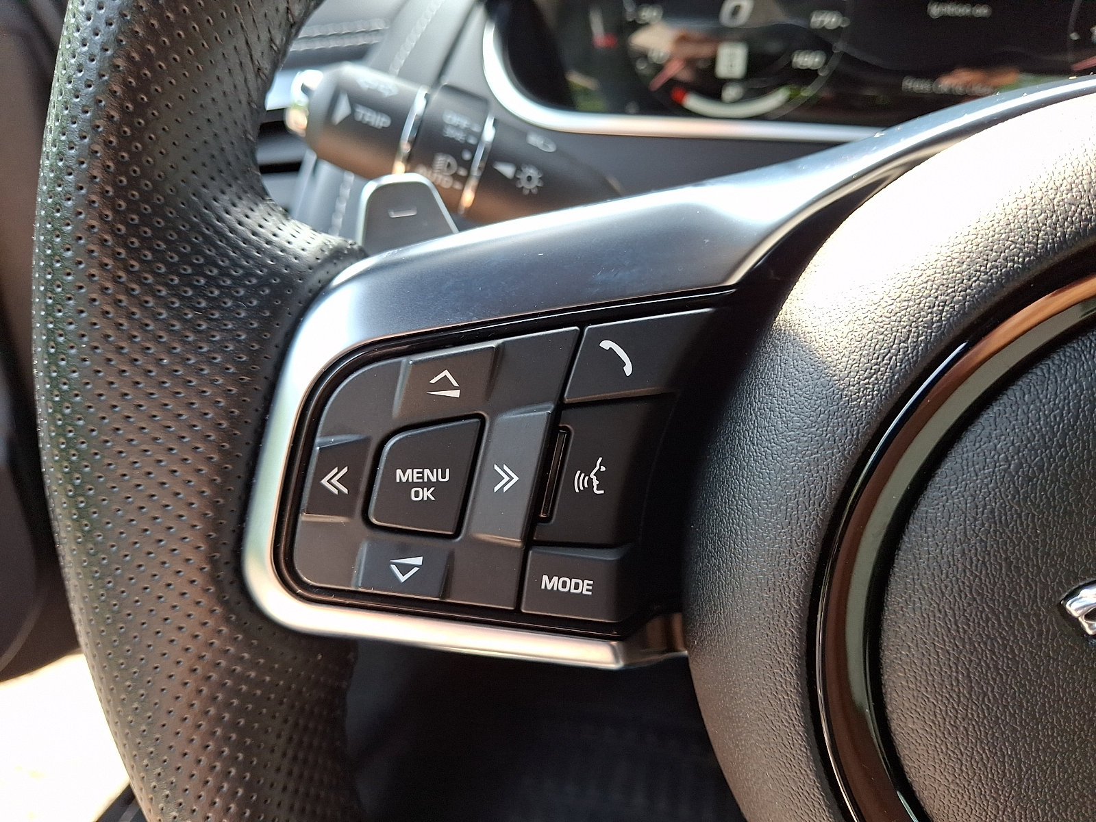 Used 2021 Jaguar F-TYPE R AWD/4WD image 20