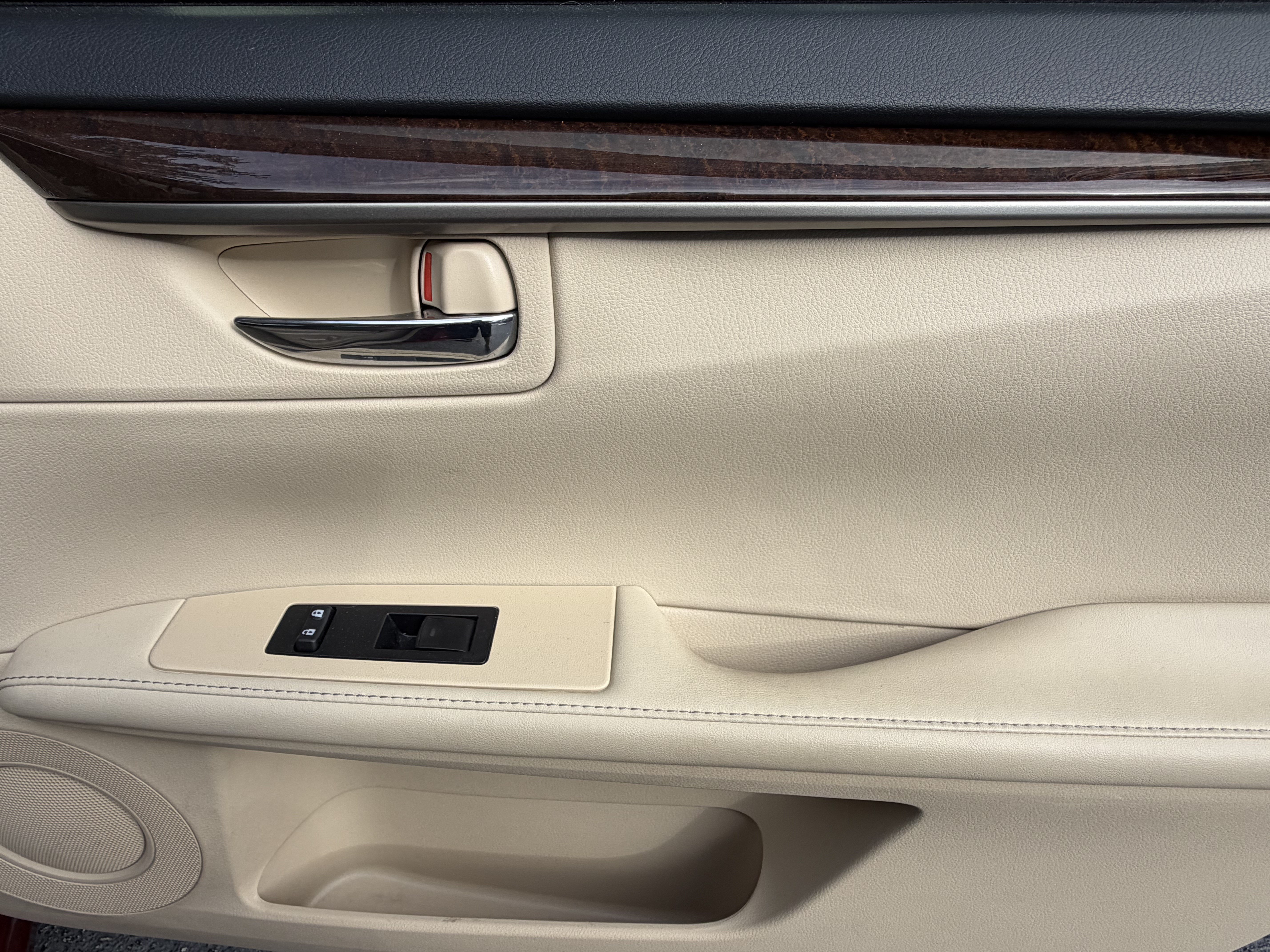 Used 2013 Lexus ES 350 w/ Luxury Pkg FWD image 38