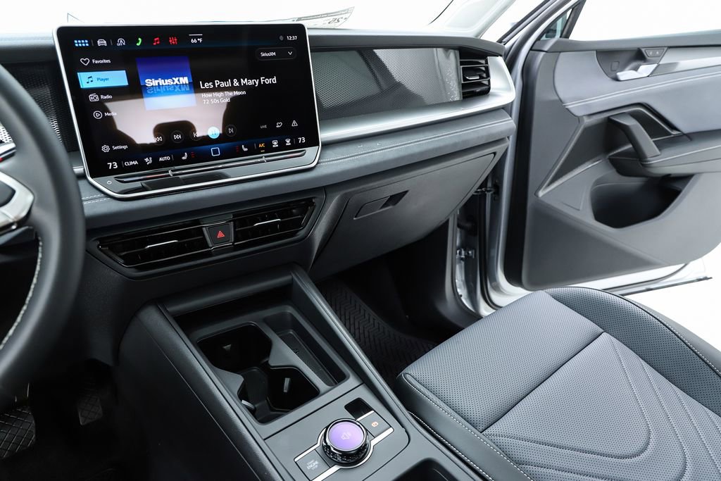 New 2026 Volkswagen Tiguan SE image 62