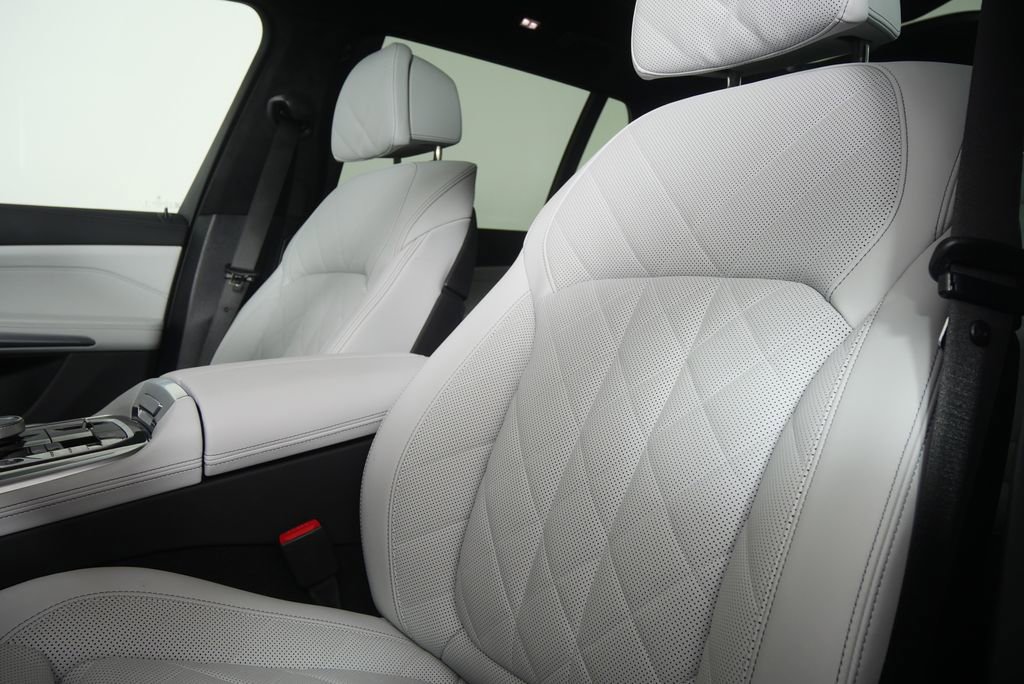 Certified 2026 BMW X7 xDrive40i image 10