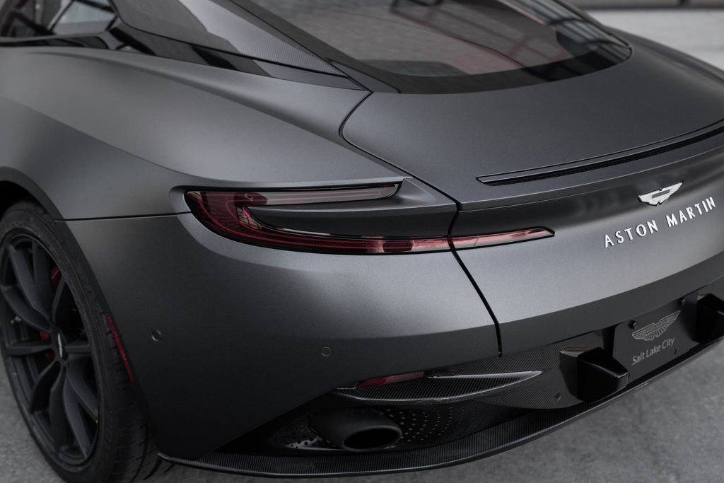 Used 2023 Aston Martin DB11 V12 image 28