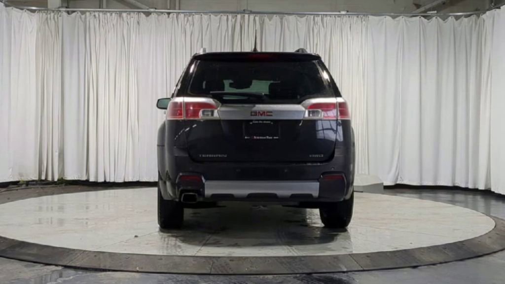 Used 2015 GMC Terrain Denali image 9