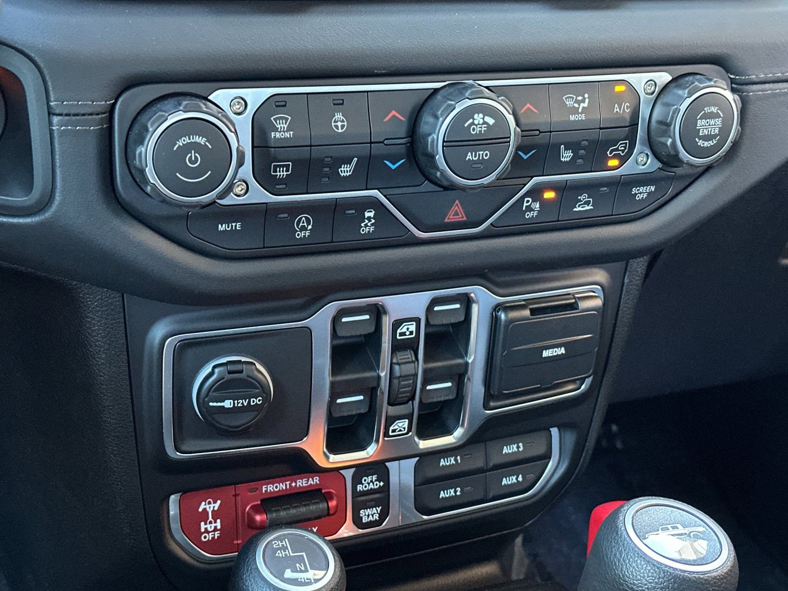 New 2026 Jeep Gladiator Rubicon AWD/4WD image 18
