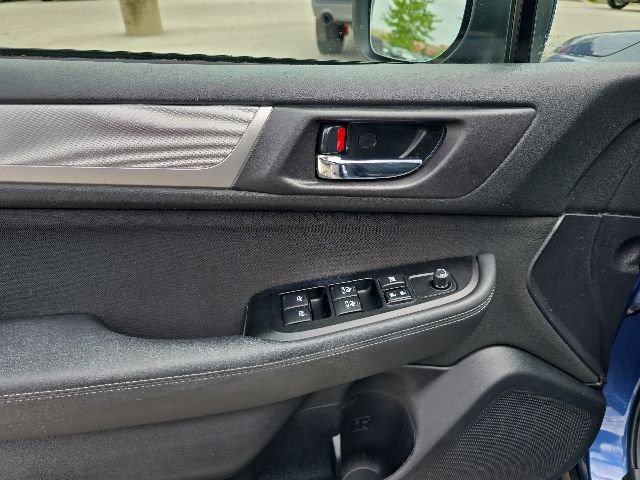 Used 2019 Subaru Outback 2.5i Premium AWD/4WD image 12