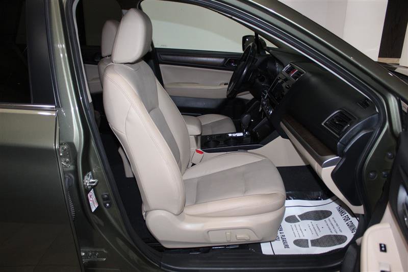 Used 2016 Subaru Outback 2.5i Limited w/ Popular Package #4 AWD/4WD image 29