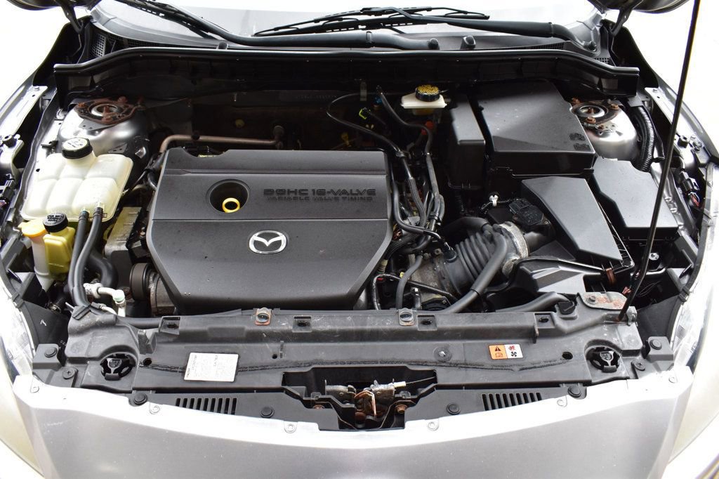 Used 2011 MAZDA MAZDA3 i Touring image 12