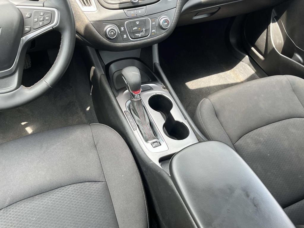 Used 2023 Chevrolet Malibu RS FWD image 15