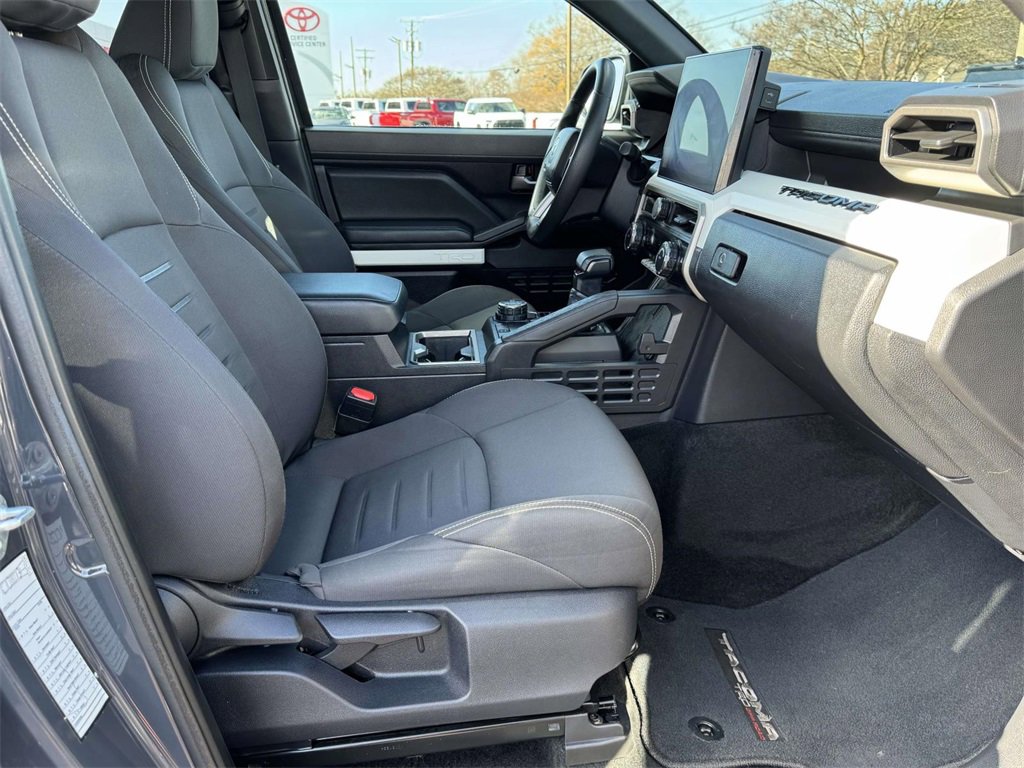 Used 2024 Toyota Tacoma TRD Off-Road image 14