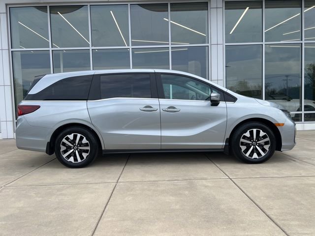 Used 2025 Honda Odyssey EX-L image 2