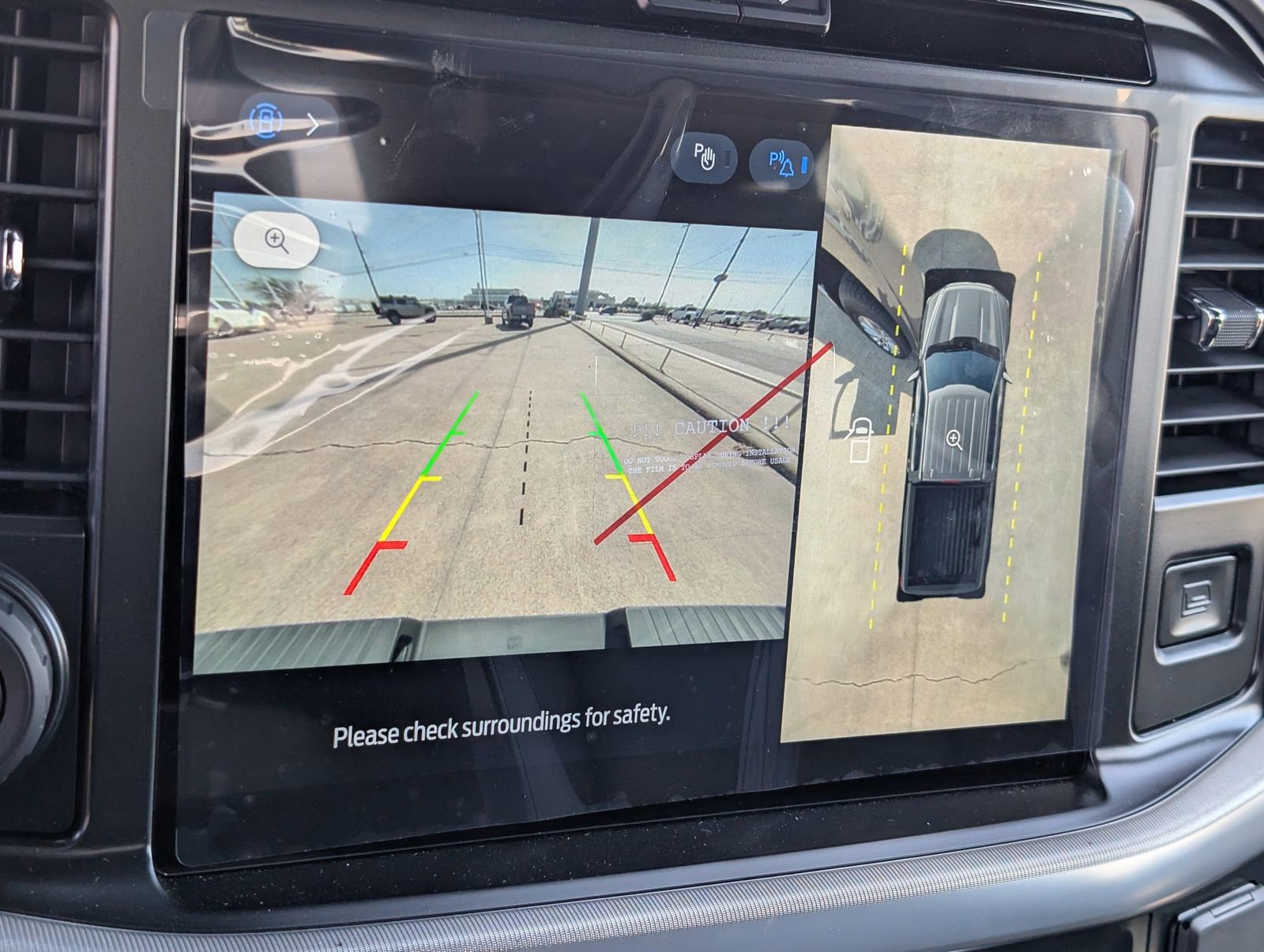 Used 2025 Ford F150 Lariat w/ Equipment Group 501A Mid image 16