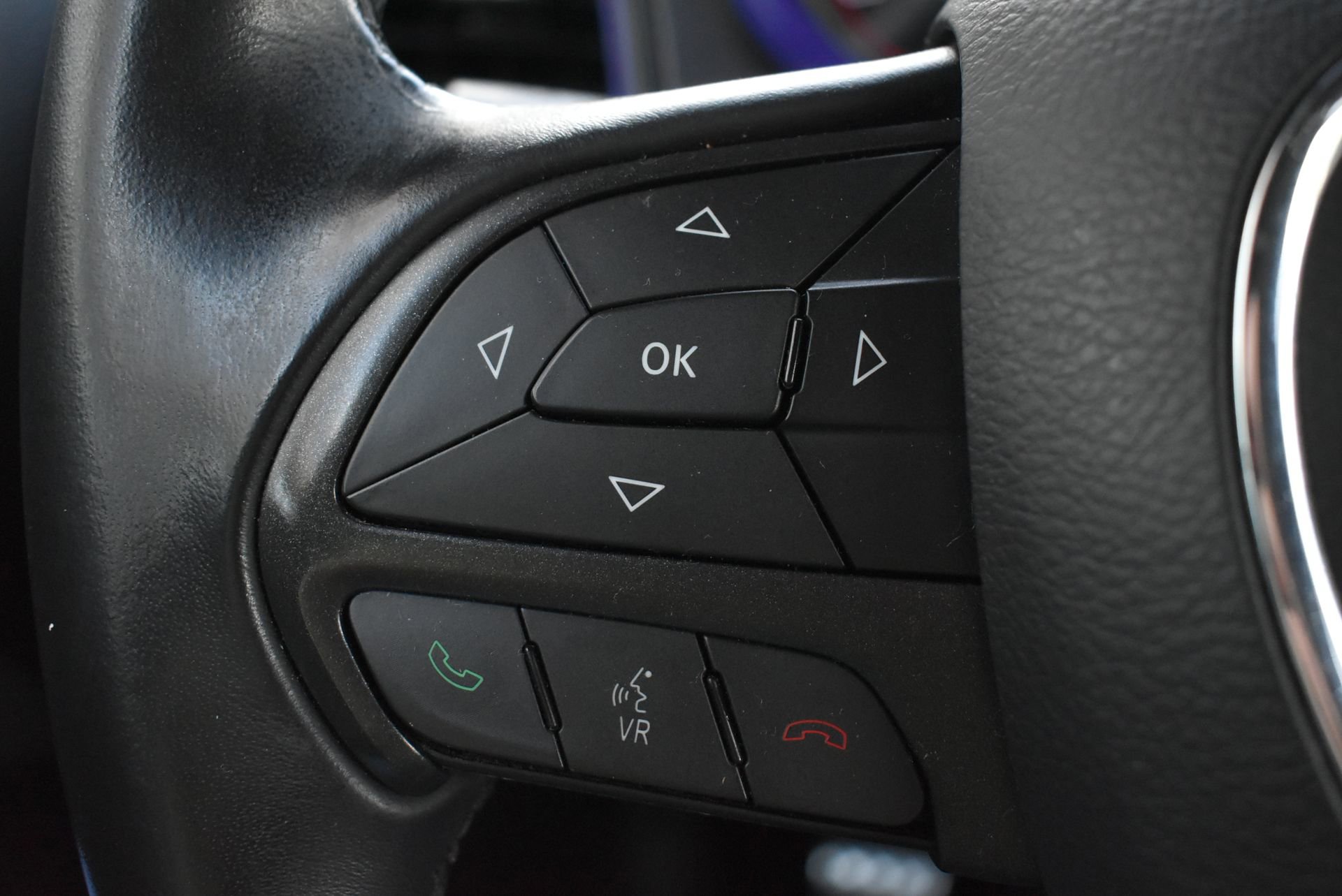 Used 2016 Dodge Challenger R/T image 19