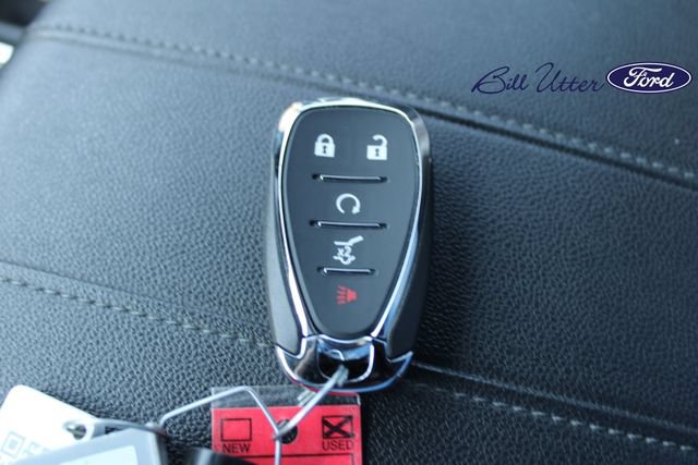 Used 2023 Chevrolet Traverse LT FWD image 11