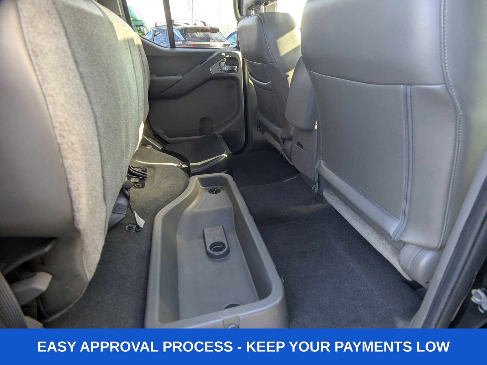 Used 2019 Nissan Frontier SL image 16