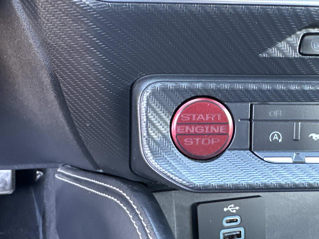 Used 2025 Ford Mustang GT Premium RWD image 18