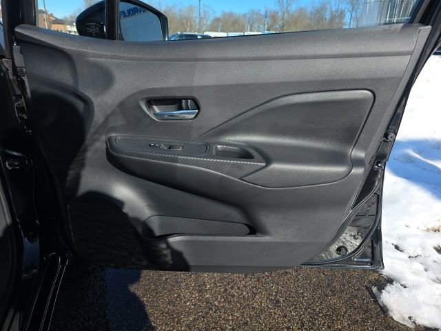 Used 2025 Nissan Versa SV w/ Trunk Package FWD image 8