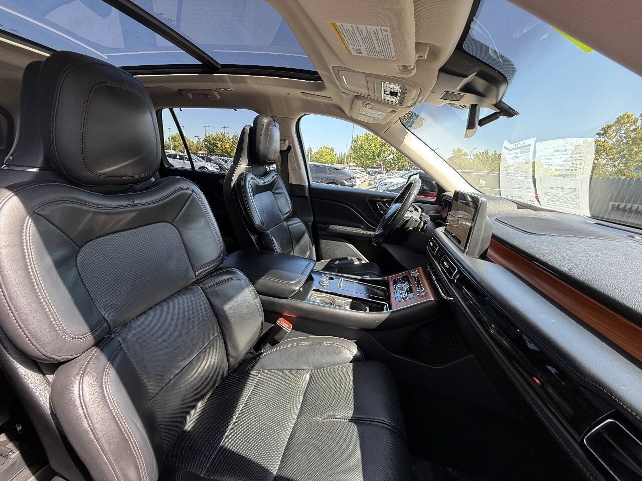Used 2020 Lincoln Aviator Reserve w/ Equipment Group 202A AWD/4WD image 23
