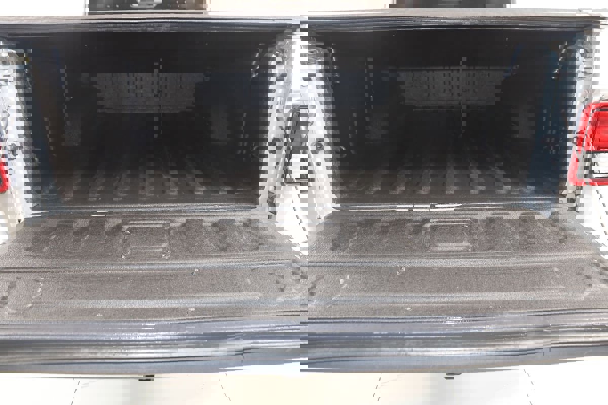 Used 2022 Jeep Gladiator Rubicon w/ Cold Weather Group image 47