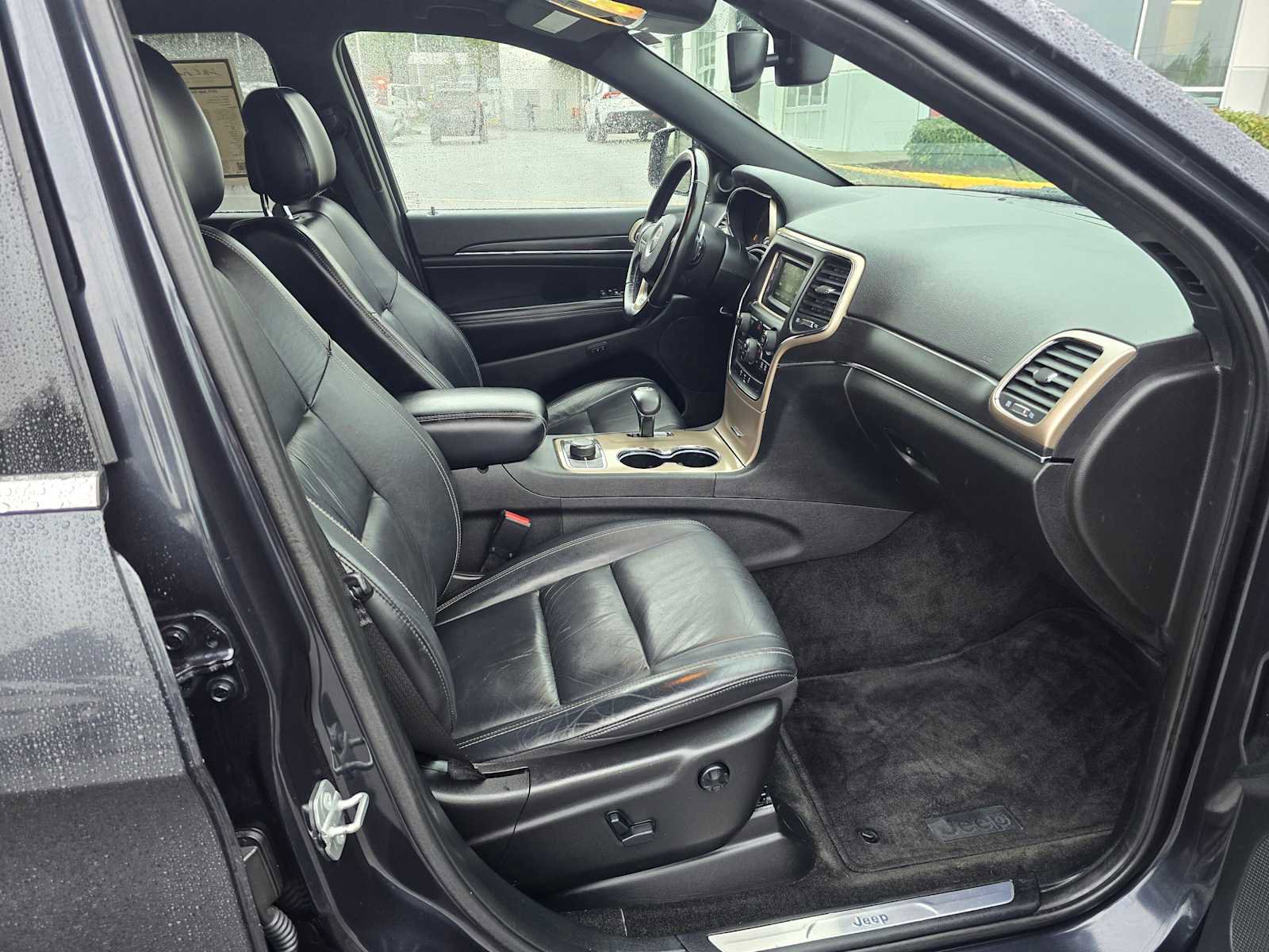 Used 2015 Jeep Grand Cherokee Limited w/ Trailer Tow Group IV image 11