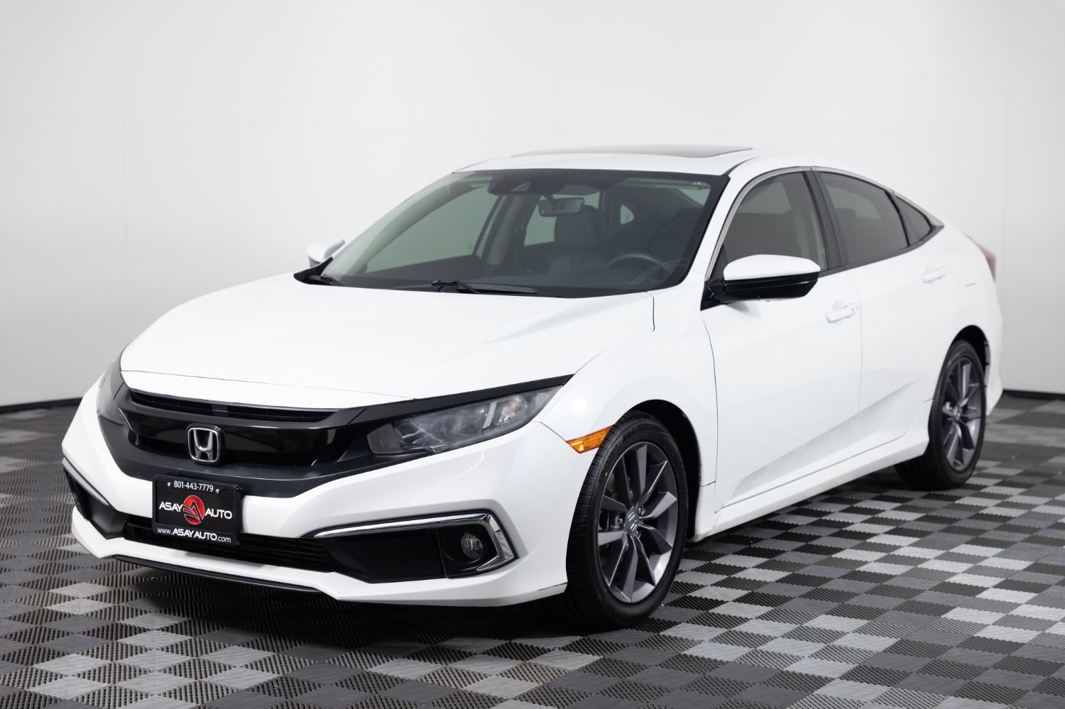 Used 2020 Honda Civic EX-L image 2