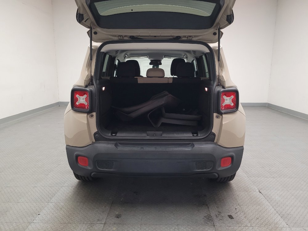 Used 2015 Jeep Renegade Latitude image 29