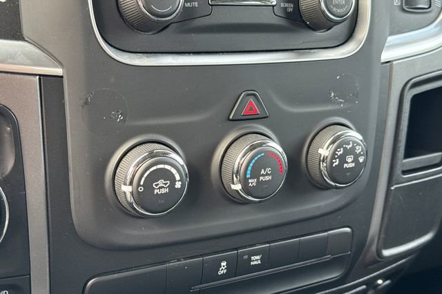 Used 2024 RAM 1500 Classic SLT image 21