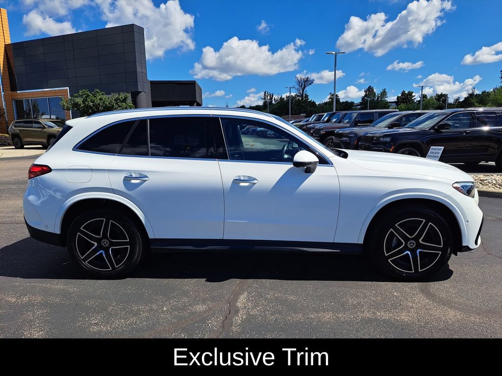 Used 2024 Mercedes-Benz GLC 300 4MATIC image 2