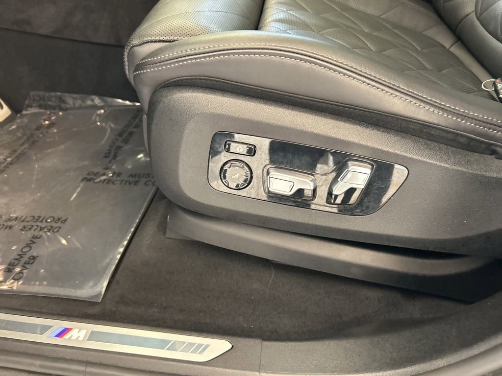 Used 2024 BMW X7 xDrive40i w/ M Sport Package image 58