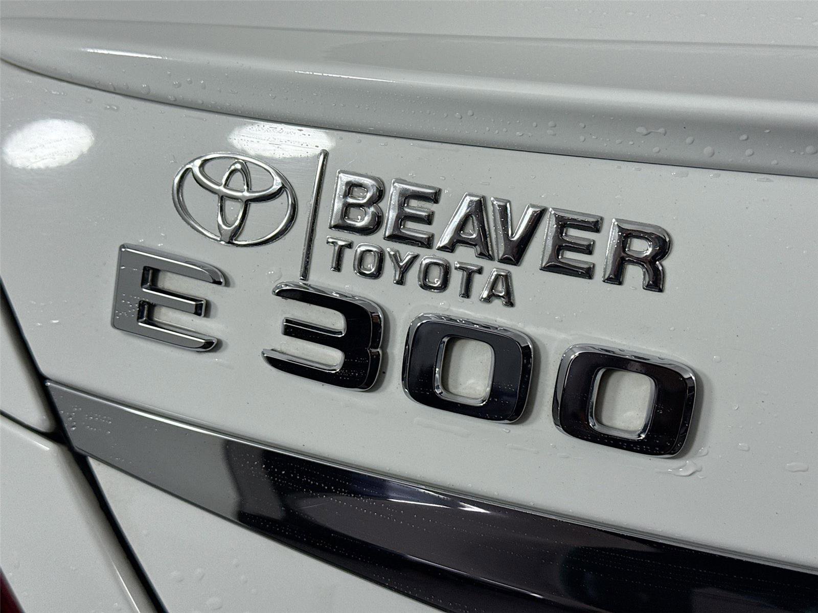 Used 2017 Mercedes-Benz E 300 4MATIC image 11