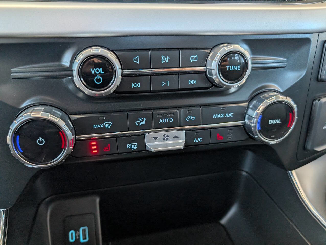 Used 2022 Ford F150 XLT w/ Equipment Group 302A High image 26